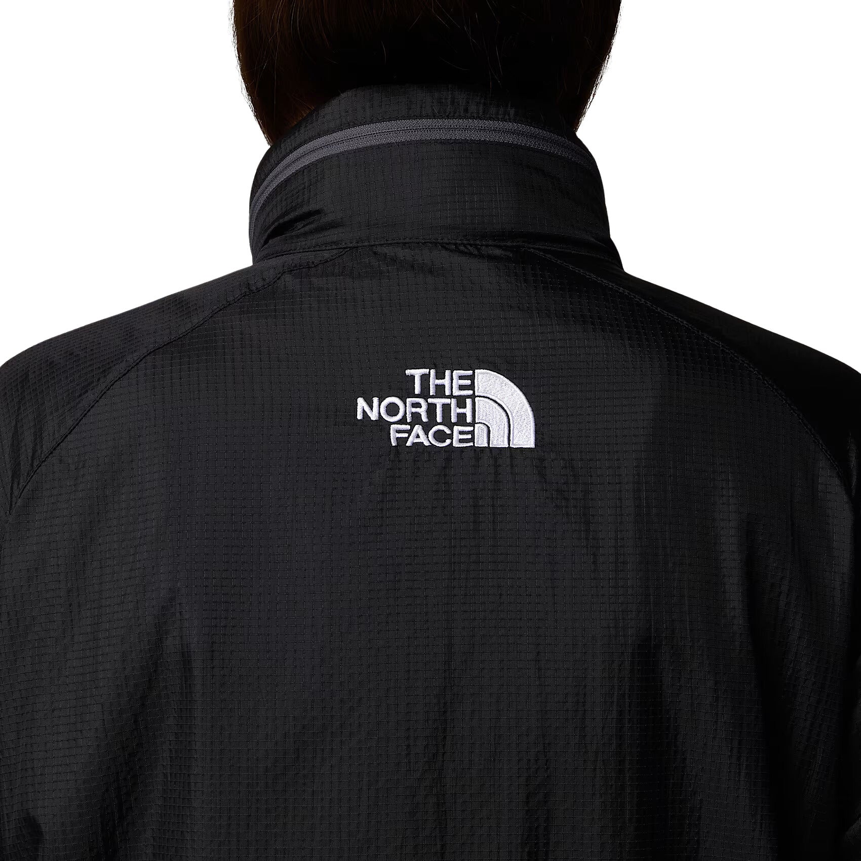 Espalda y cuello de la Chaqueta The North Face x Yinka Ilori Windshell Negra