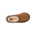 Vista superior de las zapatillas UGG Tasman II color Chestnut con forro de piel de oveja y ribete trenzado UGGbraid.