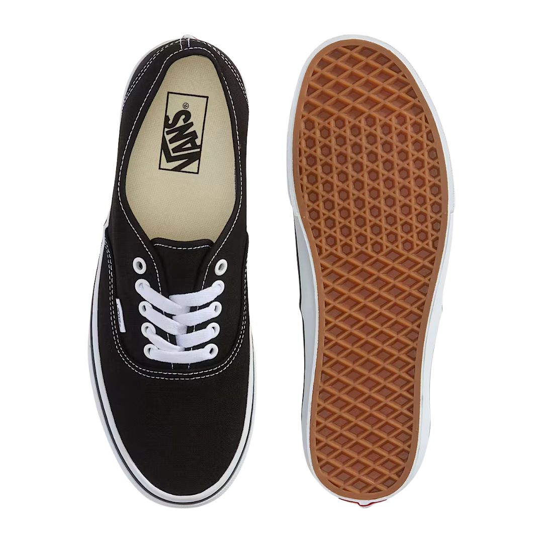 Vans Authentic Black vista superior con cordones blancos y suela waffle marrón original Vans.