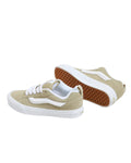 Zapatillas Vans Knu Skool beige Suede Elm con la suela waffle blancay los cordones blancos