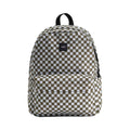Mochila Vans Old Skool Checkerboard color Olive Brown, vista frontal completa con el parche VANS, el bolsillo frontal con cremallera y el estampado de cuadros verde oliva y blanco.
