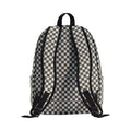 Mochila Vans Old Skool Checkerboard en color Olive Brown, vista trasera con tirantes acolchados negros, asa superior de transporte y estampado de cuadros verde oliva y blanco en toda la espalda.