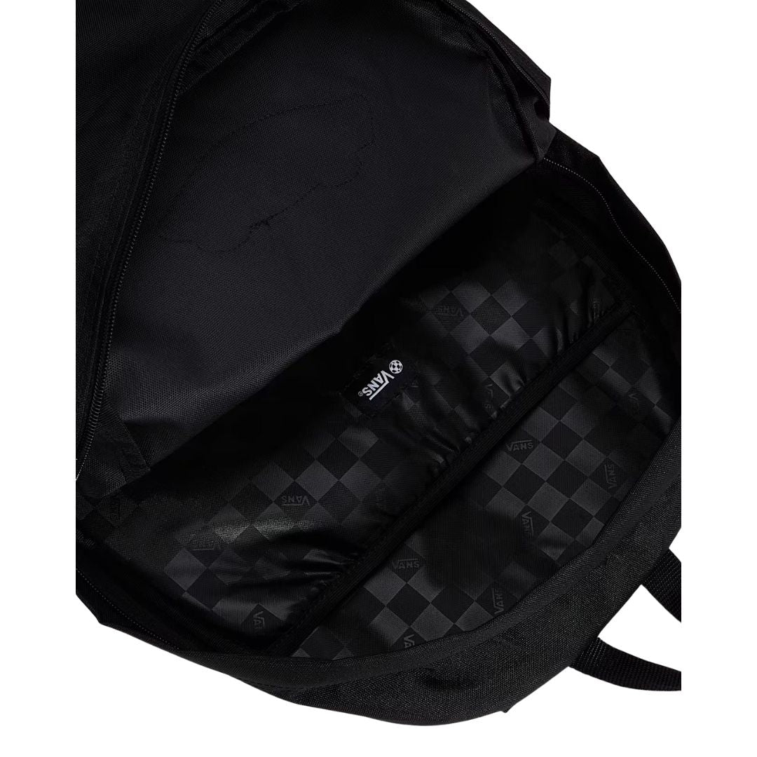 Interior de la Vans Old Skool Classic Backpack negra con compartimento y funda acolchada para portátil.