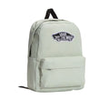 Mochila Vans Old Skool Classic en color dusty green, vista frontal en tres cuartos sobre fondo blanco, con el parche VANS Off The Wall y bolsillo delantero.