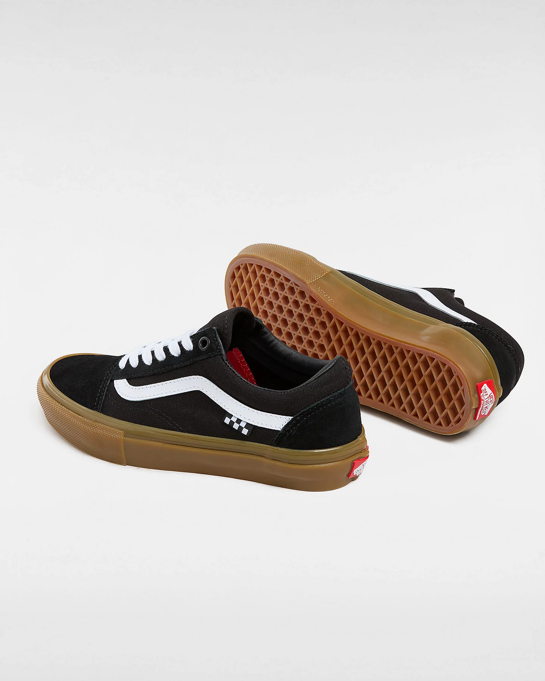 Zapatillas Vans Skate Old Skool Negras con la suela de goma y cordones blancos