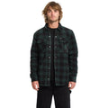 Camisa de franela Volcom Bowered Fleece LS color scarab para hombre, vista frontal en modelo.