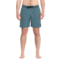 Volcom Center Trunk 17 Tradewinds vista frontal completa bañador hombre 17 pulgadas verde azulado.
