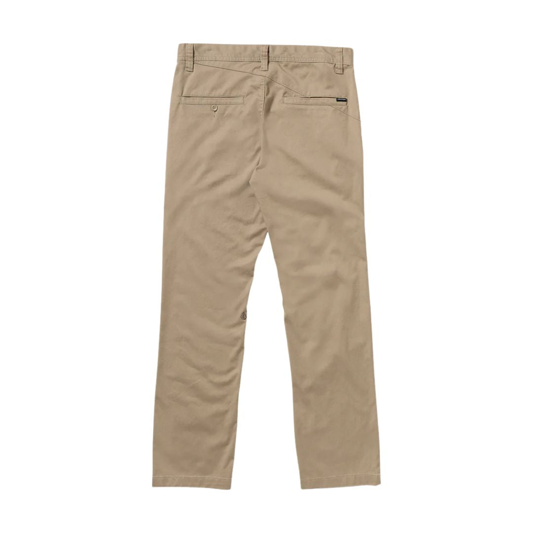 Pantalón Volcom Frickin Modern Stretch caqui vista trasera con bolsillos.