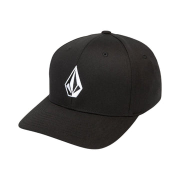Gorra Volcom Full Stone Flexfit negra con logo Stone bordado en frontal.