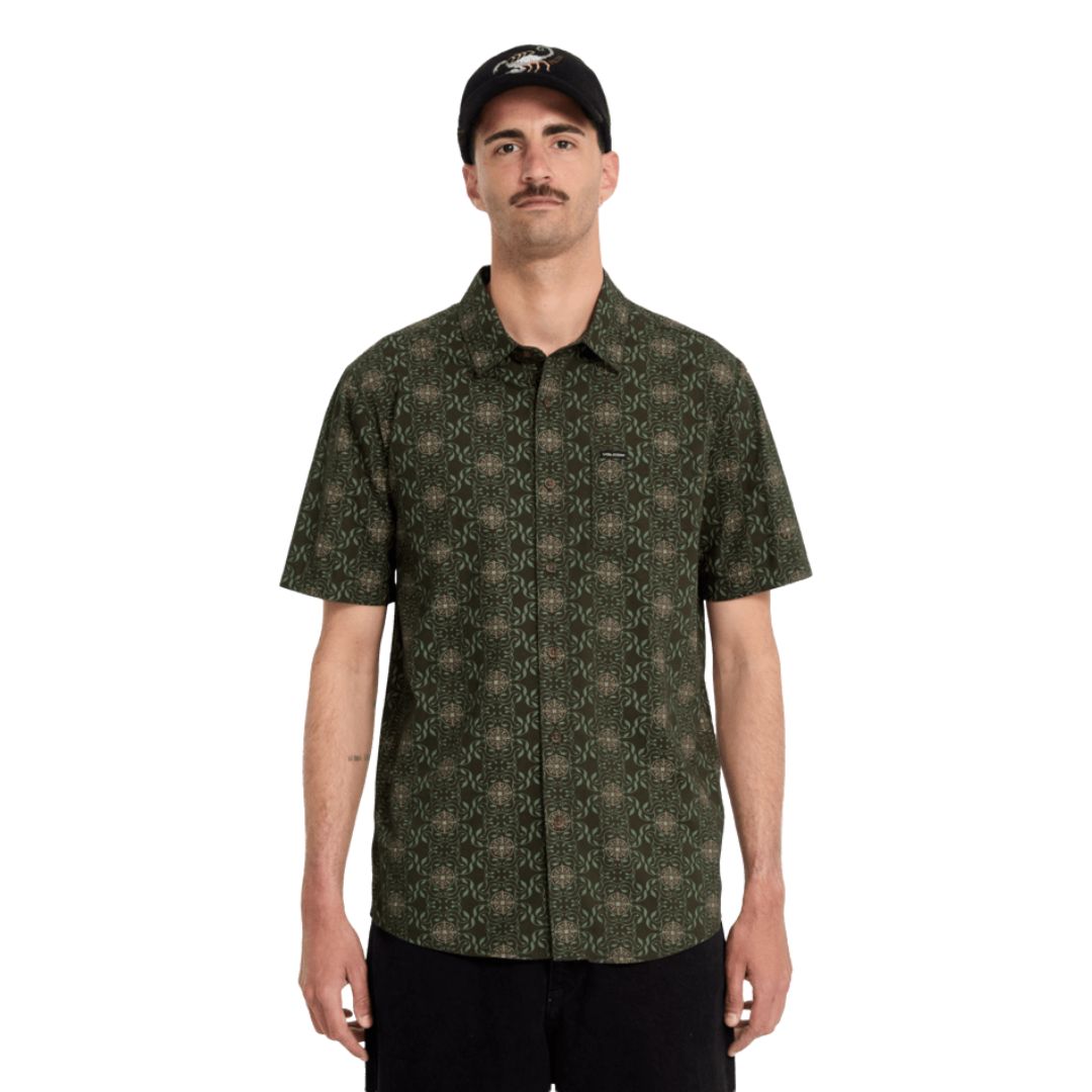 VOLCOM SCALER STONE WOVEN SS squadron green vista frontal completa camisa hombre.