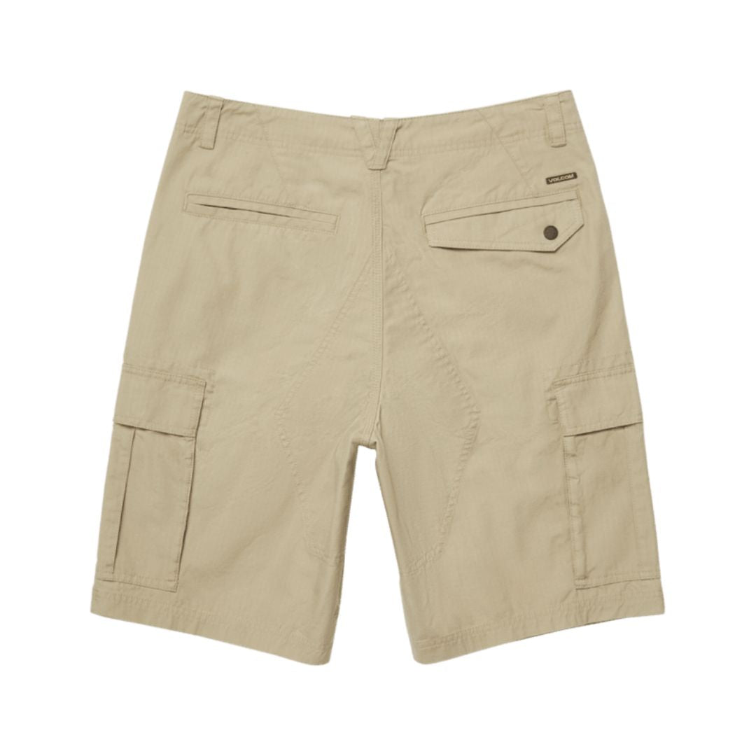 Volcom Strange Tripper Cargo Short 22 khaki vista trasera producto aislado.