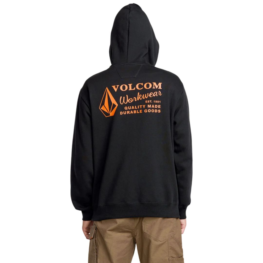 Vista trasera de sudadera Volcom Workwear PO negra con logotipo Volcom Workwear en color naranja.