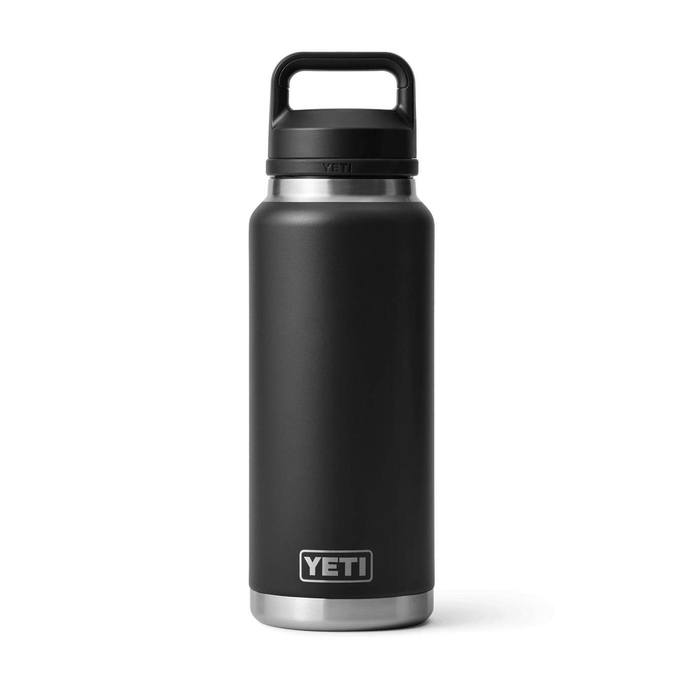 Vista frontal de la botella YETI Rambler 26 oz en color negra con Chug Cap.